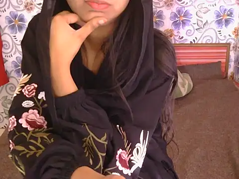 sofyyy 199 online show from February 9, 2026, 2:59 pm