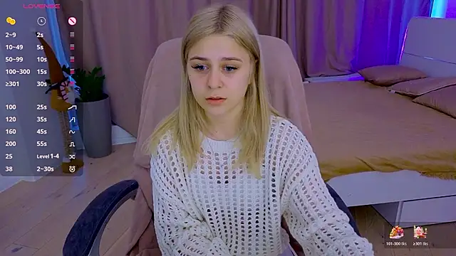 ApheliaStar online show from March 3, 2026, 3:41 pm