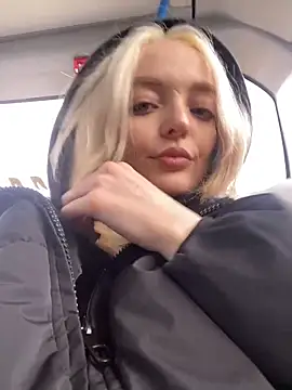 aka Blonde online show from April 16, 2026, 6:47 am