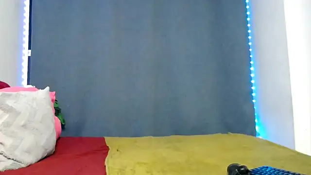 Snapshot of FifiBae1 chatting on April 13, 2026, 10:03 pm FifiBae1 online show from April 13, 2026, 10:03 pm