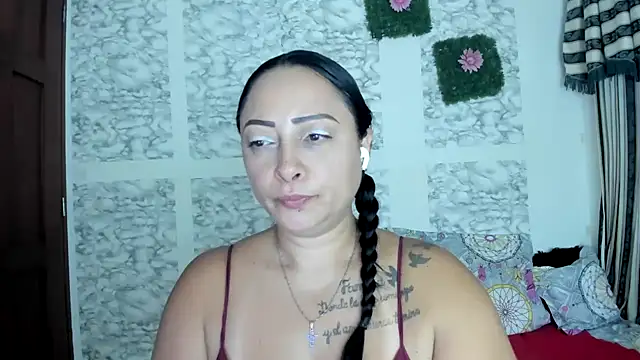 XXXStephanie XXX online show from June 2, 2026, 11:05 pm