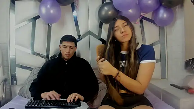 Snapshot of ScarlettAndLucas chatting on February 4, 2026, 1:06 pm ScarlettAndLucas online show from February 4, 2026, 1:06 pm