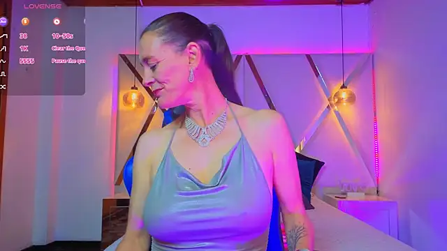 LeanaMaturex online show from January 14, 2026, 1:37 pm