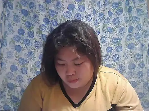 Snapshot of pinay_rose14 chatting on May 6, 2026, 2:21 pm pinay rose14 online show from May 6, 2026, 2:21 pm