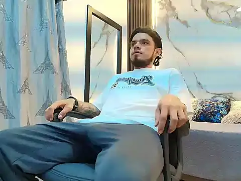 Enzo Turner online show from January 14, 2026, 4:05 am