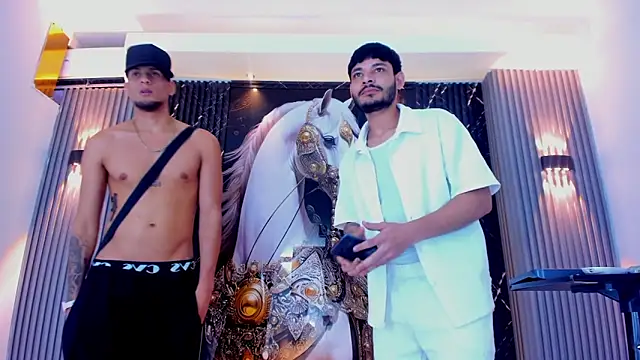 The Gods In Diamonds online show from February 4, 2026, 10:16 pm