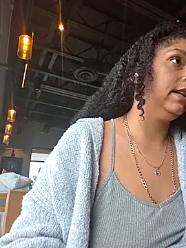 tastesosweet online show from April 1, 2026, 8:39 pm