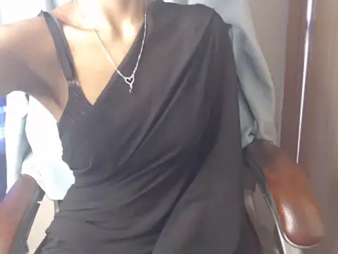 Velvet Queen  online show from January 13, 2026, 5:44 am