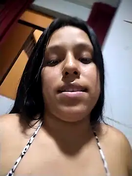 Snapshot of Aleja_1426 chatting on March 29, 2026, 10:44 pm Aleja 1426 online show from March 29, 2026, 10:44 pm