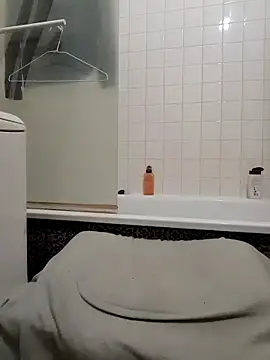 80julien online show from March 18, 2026, 6:42 pm