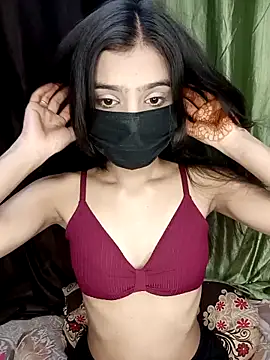 hotyjiyaaaa online show from February 21, 2026, 5:15 pm