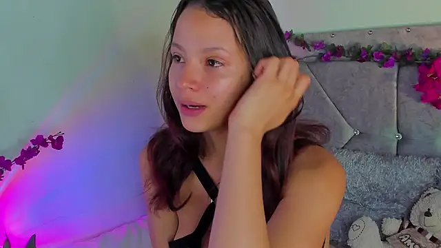 Britanny77 online show from March 20, 2026, 3:13 pm