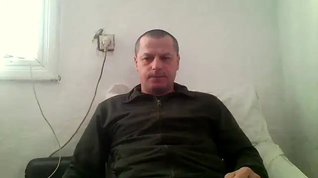 Snapshot of Ivan9iutt chatting on January 18, 2026, 8:18 am Ivan9iutt online show from January 18, 2026, 8:18 am