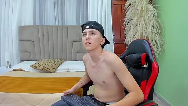 Snapshot of irvin_keyes chatting on February 22, 2026, 11:23 am irvin keyes online show from February 22, 2026, 11:23 am