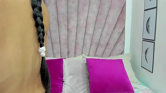 danibellucii  online show from March 26, 2026, 3:27 am