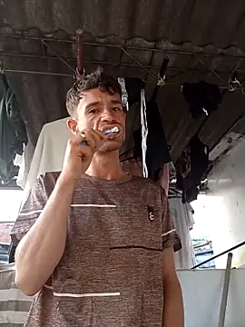 torvyHot online show from April 12, 2026, 11:35 am