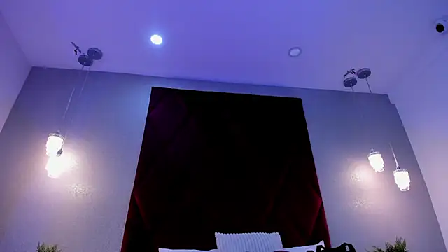 emily clarkk  online show from March 16, 2026, 8:22 pm