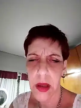 Juguetonafogosa5 online show from February 6, 2026, 4:08 am