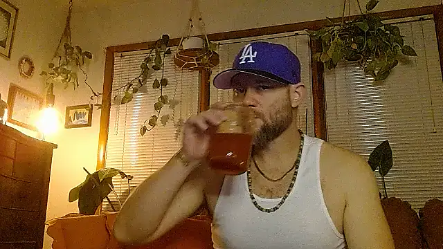 Snapshot of marcus_graves_13 chatting on February 1, 2026, 1:37 am marcus graves 13 online show from February 1, 2026, 1:37 am