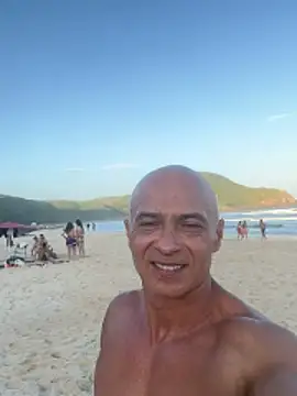 Snapshot of dogfrota chatting on February 12, 2026, 9:14 pm dogfrota online show from February 12, 2026, 9:14 pm