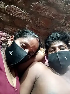 Shivanisingh4 online show from April 23, 2026, 7:59 am