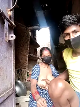 Shivanisingh4 online show from March 27, 2026, 9:21 am