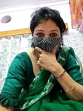 Priyaji7575 online show from February 27, 2026, 5:24 pm