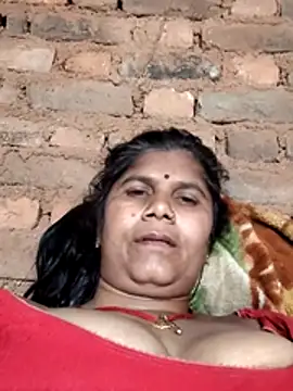 Hot di97 online show from April 12, 2026, 2:09 pm