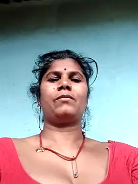 Hot di97 online show from April 8, 2026, 12:56 am