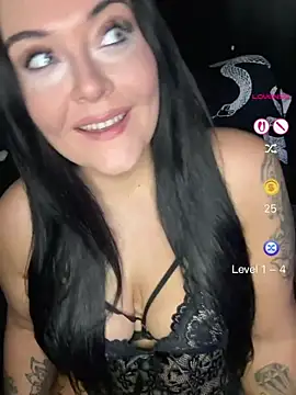 Miss CurvesXXX online show from June 18, 2026, 10:37 pm