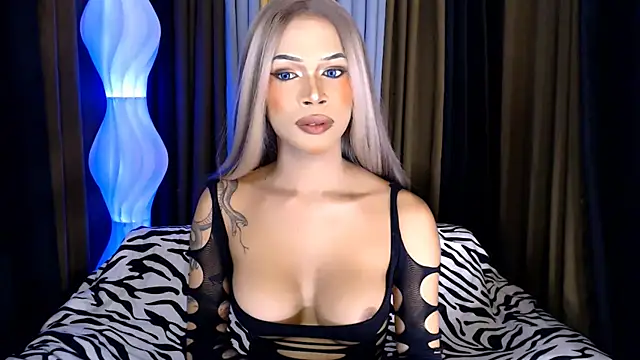 ShannelKeller online show from July 2, 2026, 9:32 pm