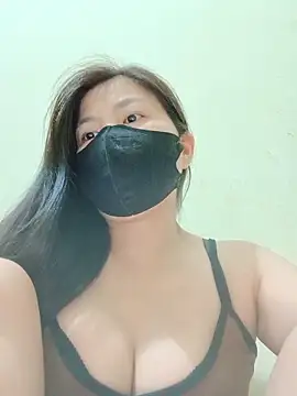 Lyly-68688 online show from May 23, 2026, 3:22 pm