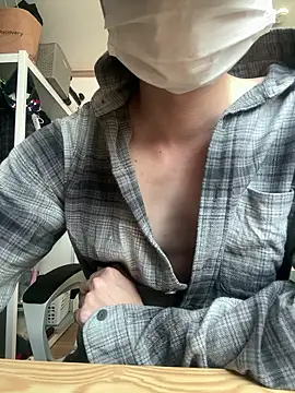 Alexkimsumin online show from May 16, 2026, 4:33 am