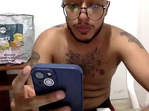 Snapshot of Tito_12_ chatting on February 28, 2026, 5:07 am Tito 12 online show from February 28, 2026, 5:07 am