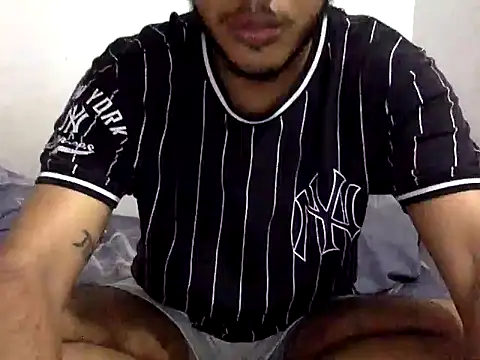 Snapshot of Tito_12_ chatting on January 15, 2026, 6:11 pm Tito 12 online show from January 15, 2026, 6:11 pm