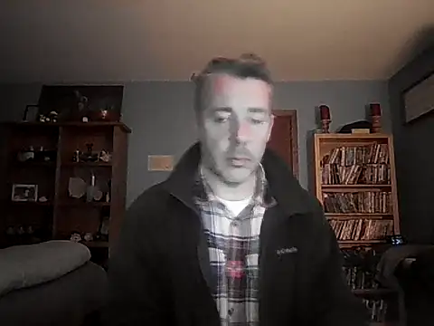 chrisw8140 online show from February 10, 2026, 11:37 pm