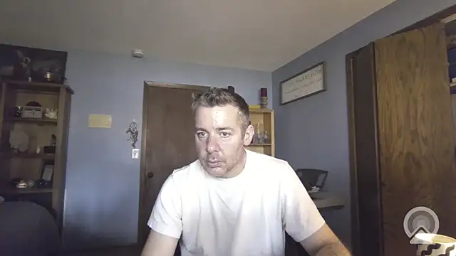 chrisw8140 online show from March 31, 2026, 4:31 pm