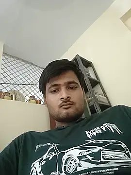 Snapshot of allumatar chatting on July 15, 2026, 5:42 pm allumatar online show from July 15, 2026, 5:42 pm