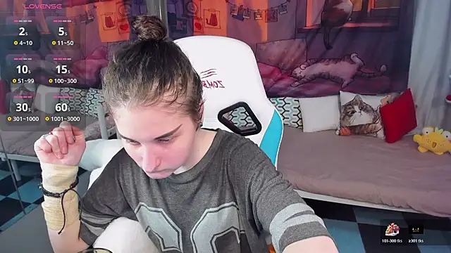 KiraDuvall online show from February 15, 2026, 4:39 pm