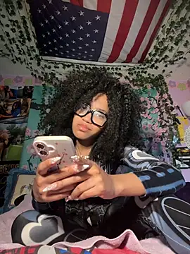 Snapshot of lifeoftt_19xx chatting on February 18, 2026, 6:48 pm lifeoftt 19xx online show from February 18, 2026, 6:48 pm