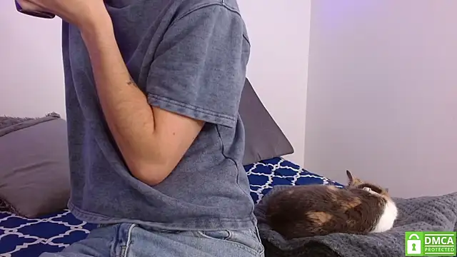 Snapshot of Noyrx chatting on February 19, 2026, 11:45 pm Noyrx online show from February 19, 2026, 11:45 pm