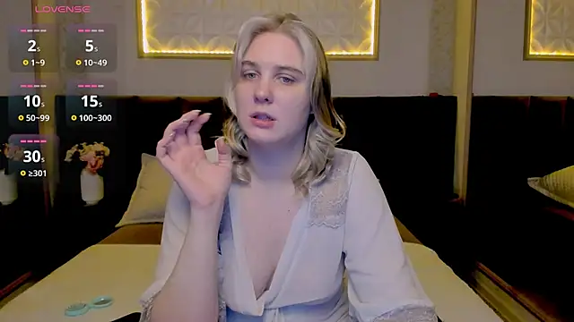 Snapshot of SusanBev chatting on March 5, 2026, 8:44 am SusanBev online show from March 5, 2026, 8:44 am