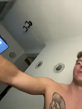 Snapshot of Domssecretom chatting on April 1, 2026, 1:30 am Domssecretom online show from April 1, 2026, 1:30 am