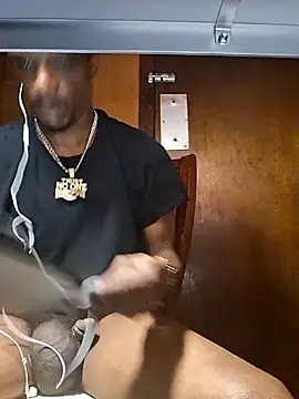 wetmouthrio  online show from March 12, 2026, 3:23 am