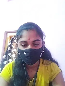 Snapshot of Tamil_Hot_RoyalQueen chatting on January 15, 2026, 3:54 am Tamil Hot RoyalQueen online show from January 15, 2026, 3:54 am