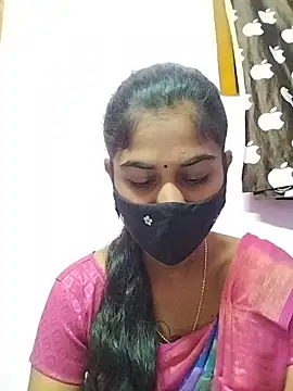 Tamil Hot RoyalQueen online show from April 13, 2026, 1:48 pm