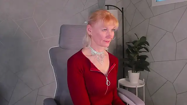 Julie Lucas online show from March 27, 2026, 1:03 am