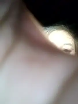 Snapshot of kaia-cam chatting on January 12, 2026, 1:51 pm kaia-cam online show from January 12, 2026, 1:51 pm