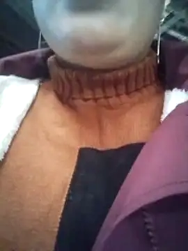 Snapshot of LingLing002 chatting on January 13, 2026, 12:47 am LingLing002 online show from January 13, 2026, 12:47 am