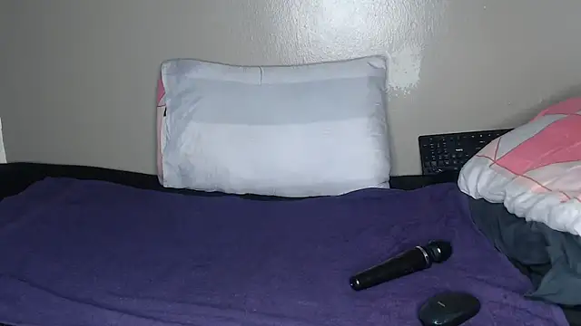 liztaylor online show from February 16, 2026, 1:59 am